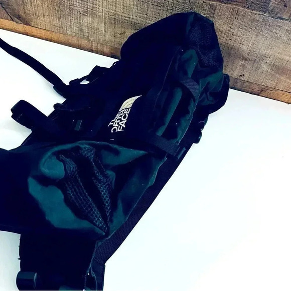 The North Face Utah Winter Games Waist Lumber Fanny Pack - Mountain Biker Black - Picture 9 of 10